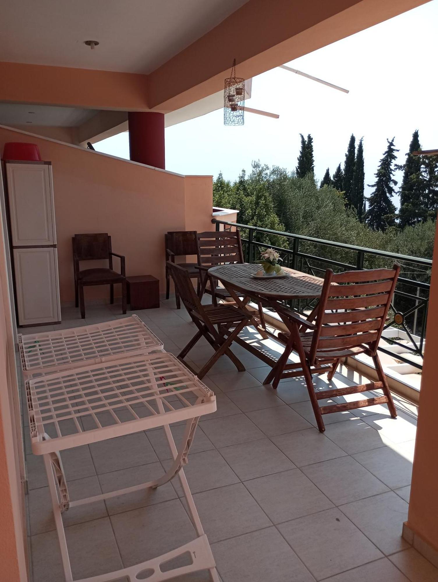 Sarakinos Apartments Barbati Bagian luar foto