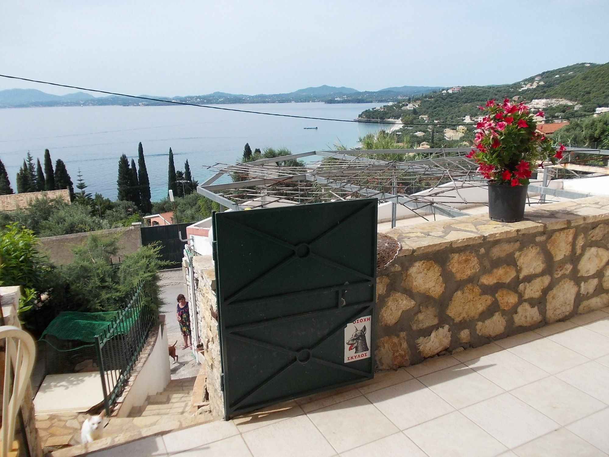 Sarakinos Apartments Barbati Bagian luar foto